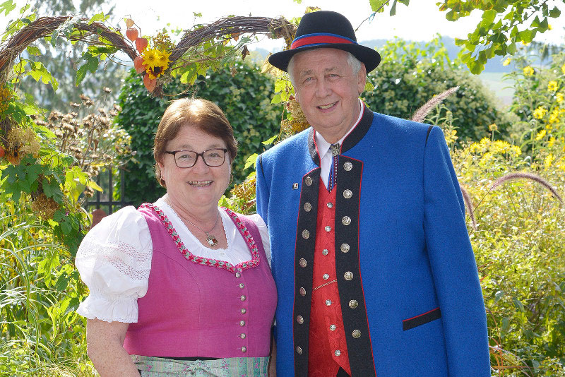 Präsident KommR  Alfons Forster mit Gattin Elfriede Musikverein St. Florian